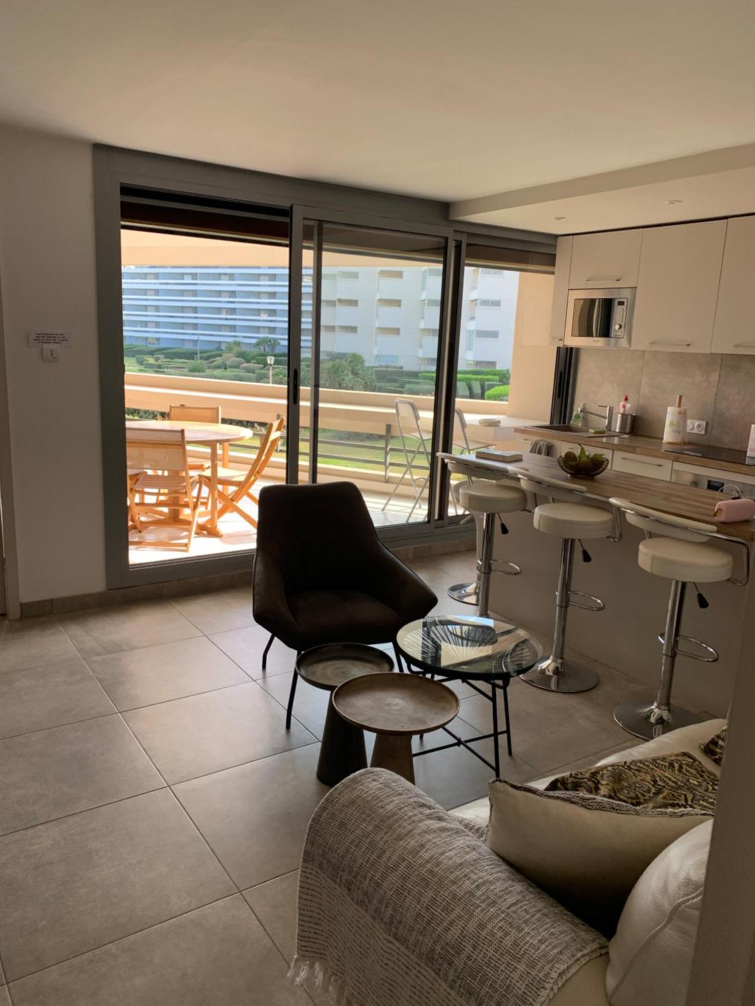 Apartment Superbe A En Roussilon Avec Vue Sur Et Montagne *